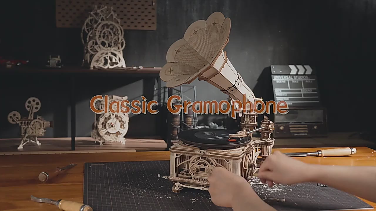 Robotime Hand Crank Classic Gramophone with Music 1:1 424pcs Wooden Model Building Kits Gift for Children Adult LKB01 Home Decor